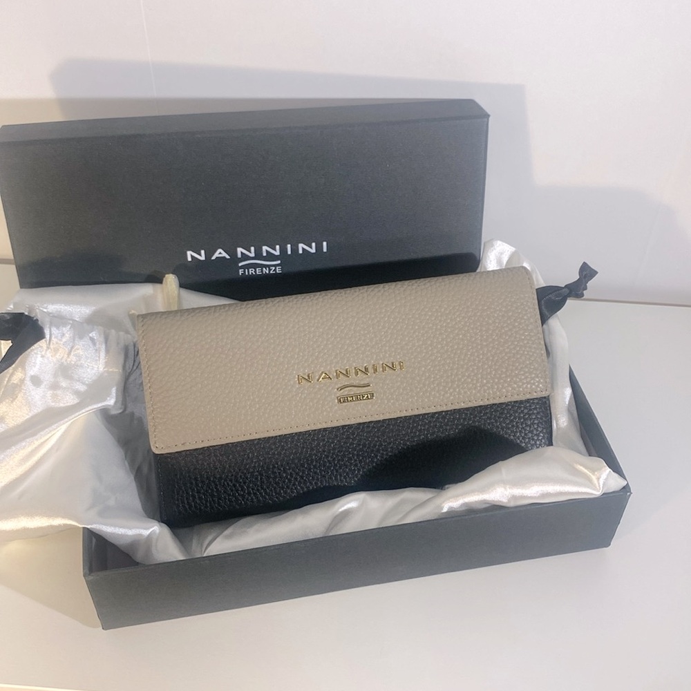 NWT Nannini leather wallet